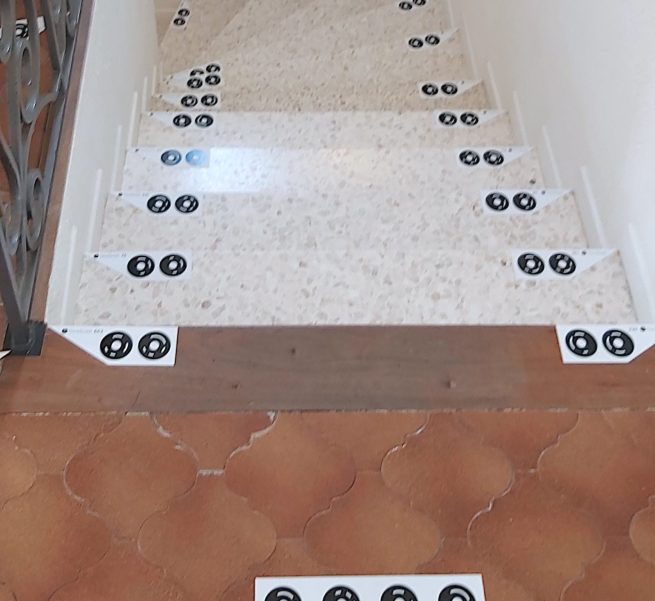location monte escalier tournant bagnols sur ceze