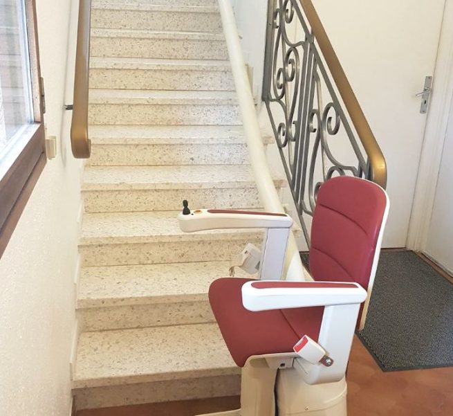 monte escalier droit avignon