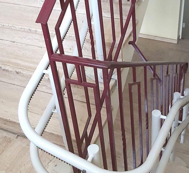 installateur monte escalier arles