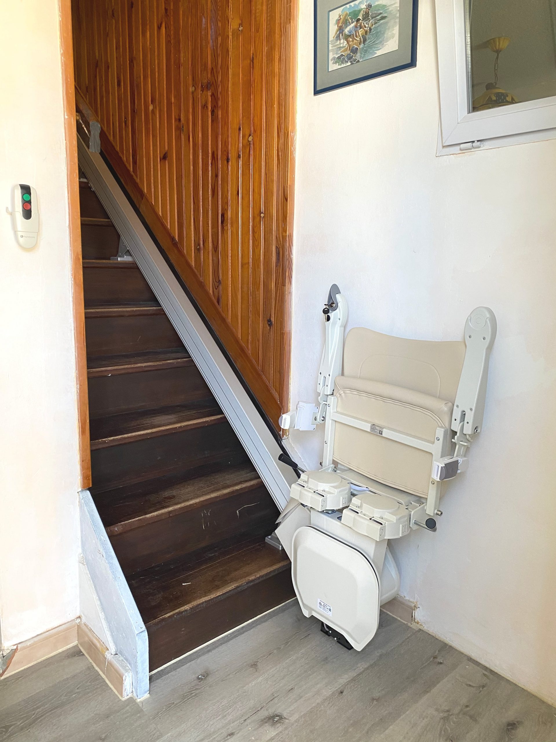 monte escalier senior cavaillon
