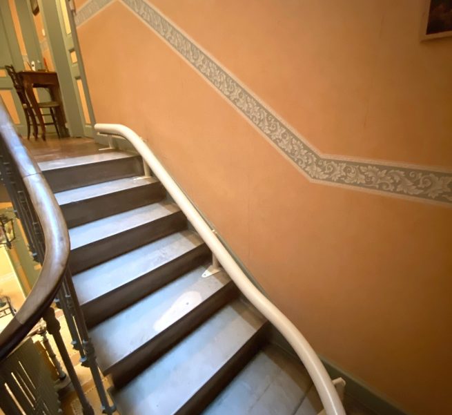 remonte escalier carpentras