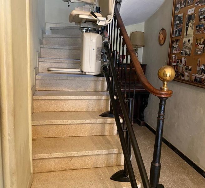 monte escalier interieur beziers