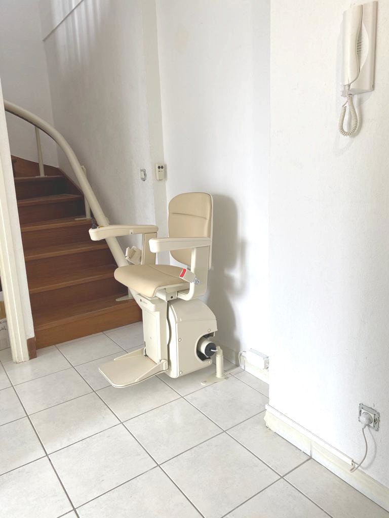 installateur monte escalier montpellier
