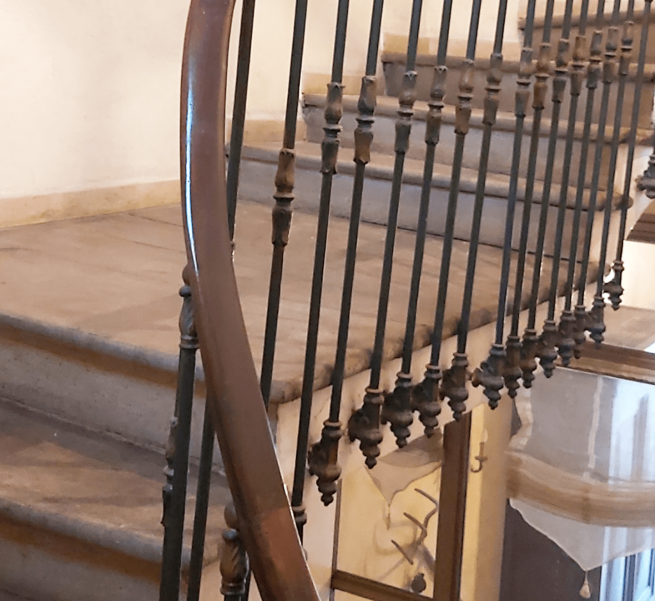 plateforme monte escalier lattes