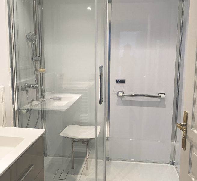 transformation baignoire en douche senior beaucaire
