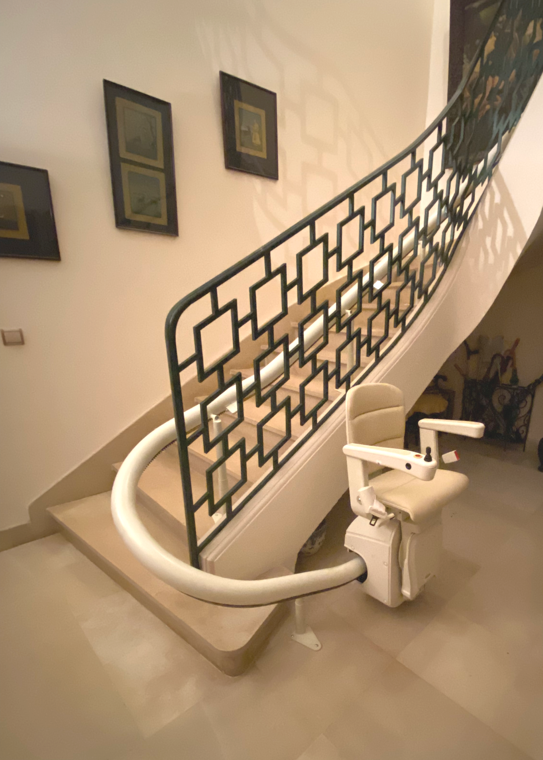 remonte escalier orange